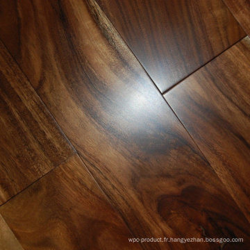 Plancher en bois massif acacia archaïsant bien connu